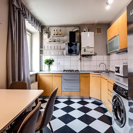 On Knyazya Romana Львів