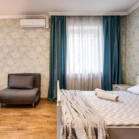 Апартаменти On Knyazya Romana Львів