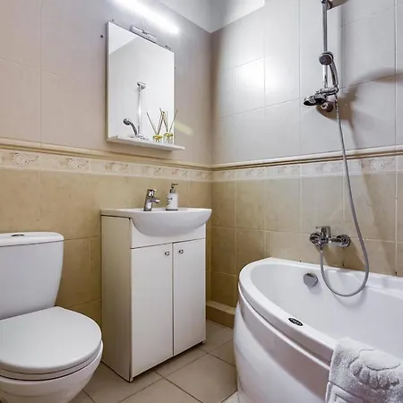 Апартаменти On Knyazya Romana *