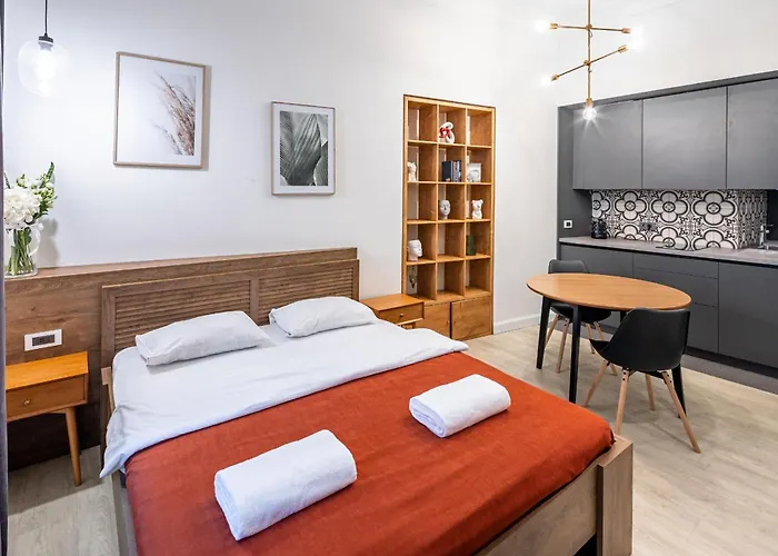 On Knyazya Romana Appartement Lviv