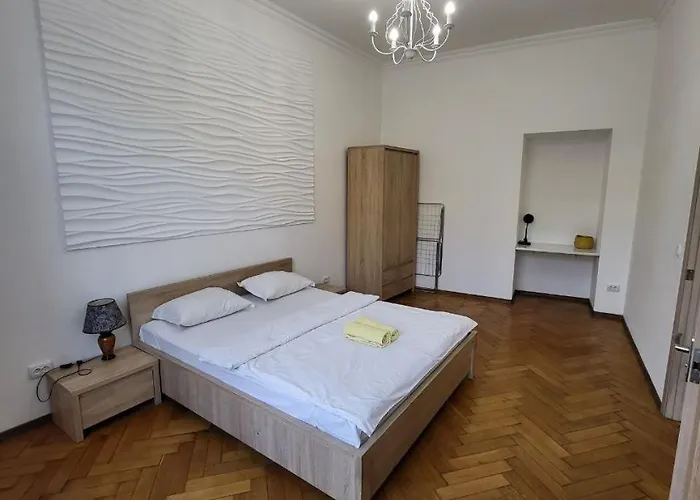 On Knyazya Romana Appartement *